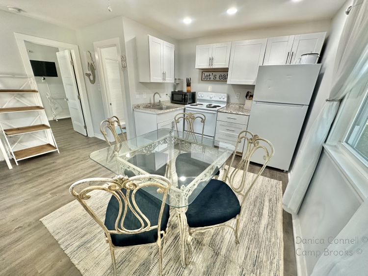Kitchen & Living Area
