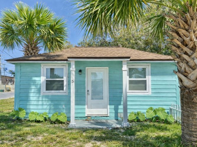 Camp Brooks-Cottages on the Coast